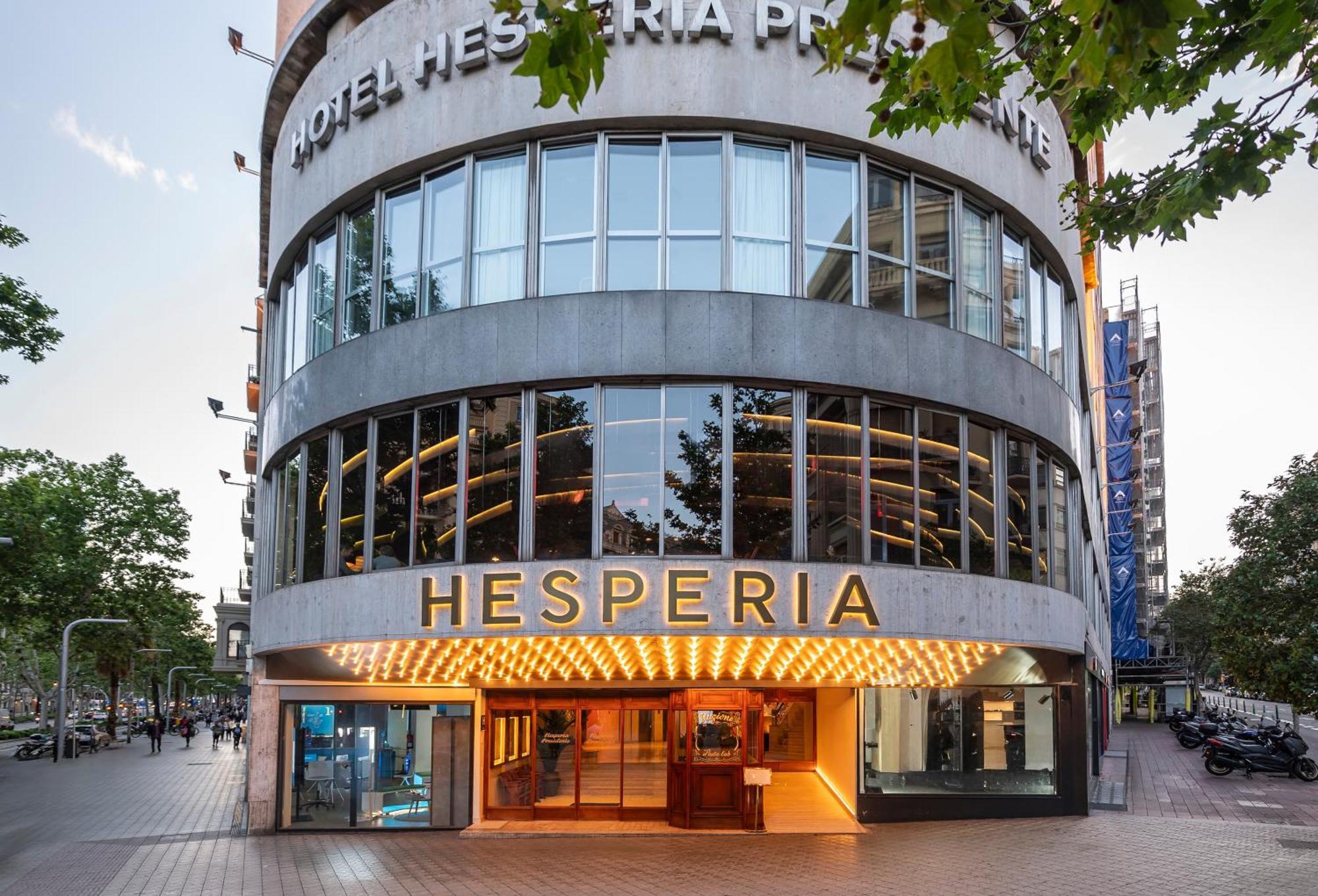 Hesperia Barcelona Presidente Exterior foto